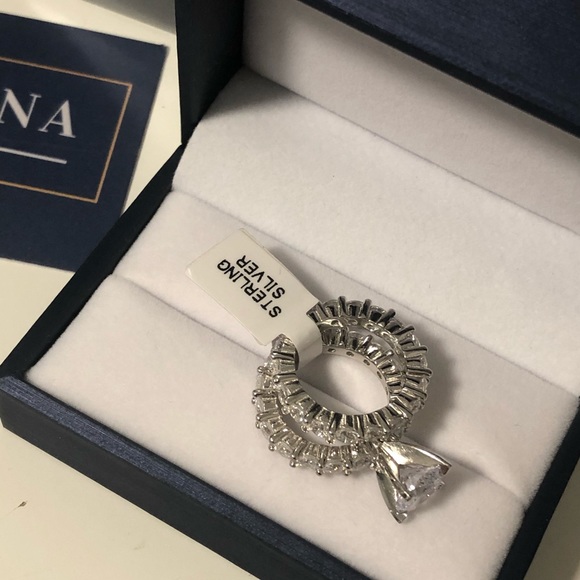 925 Sterling Silver 2 Pieces Wedding Ring Set - Picture 11 of 13